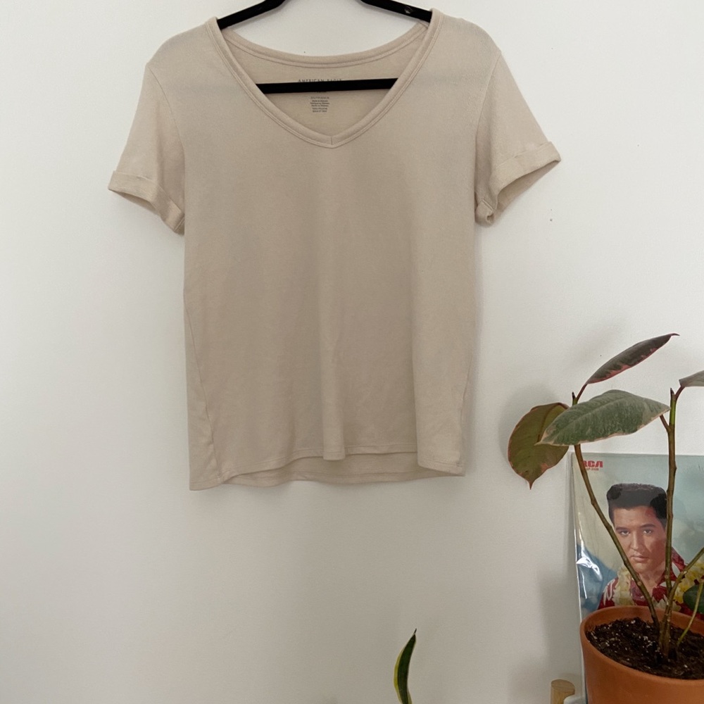 Sold // American eagle tee